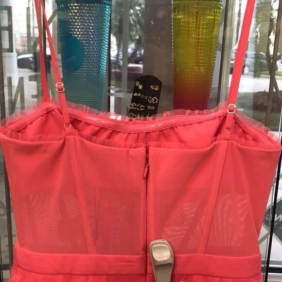 BCBG DRESS SZ.6 - Picture 5 of 14